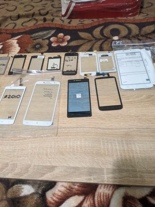 Продам лот корпусів для Нокіа сіменс соні Ерікс по 100 за шт.