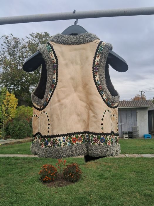 Продається кожушина.