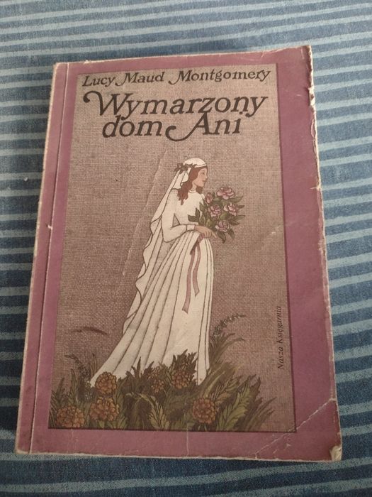 Książka ,, Wymarzony dom Ani "