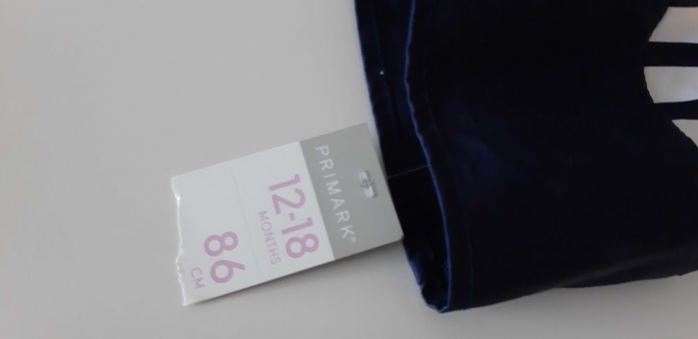 Vestidos novos - 18 meses e 2 anos