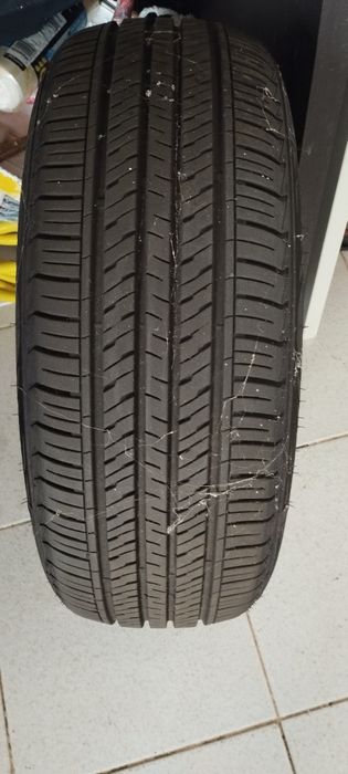 Pneu 195,/55R16  MAXIMUM  DOUBLESTARR