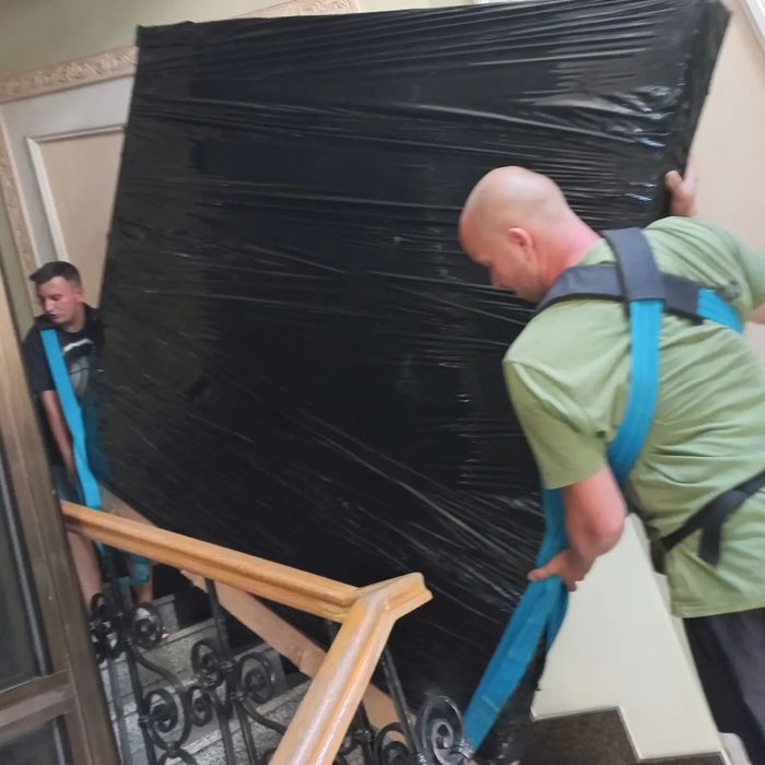 Грузчики в Киеве. Услуги грузчиков. Вантажники