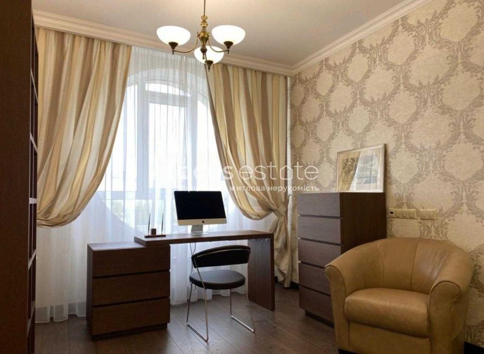 Без комісіЇ. Печерськ. Кловський узвіз 7а. м. Кловська. Офіс 198м2