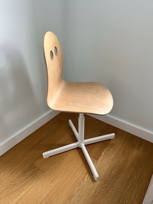 Cadeira de secretária regulável para criança