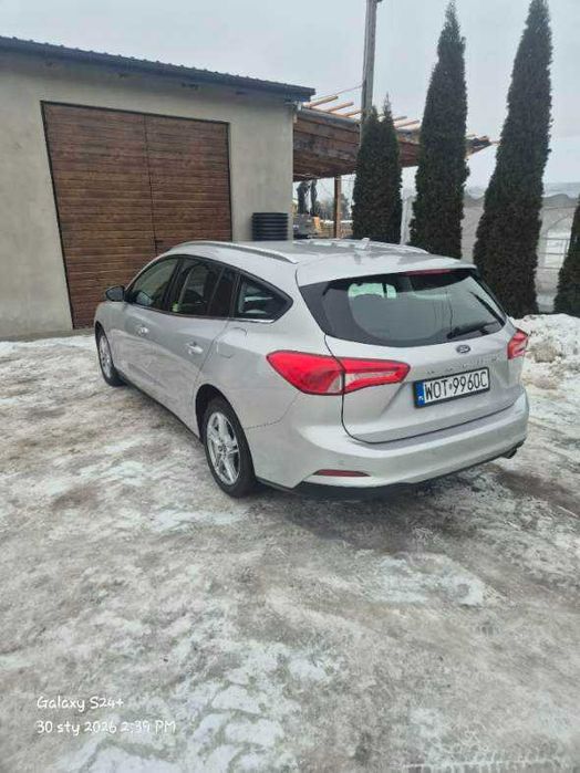 Wypożyczalnia wynajem samochodów osobowych