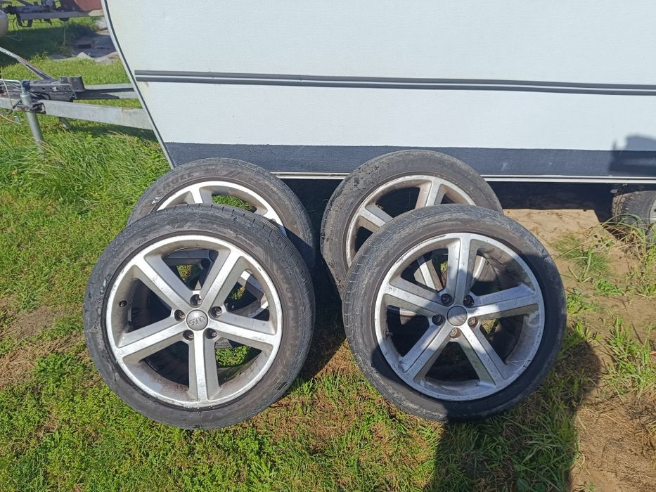 Sprzedam felgi aluminiowe 18