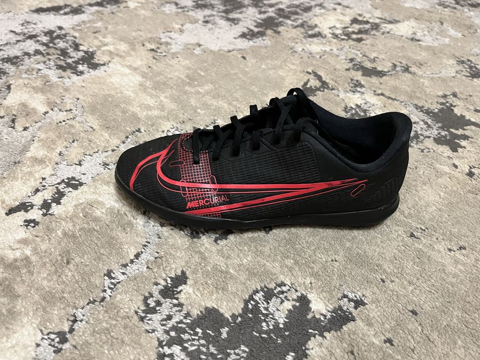 Сороконожки Nike Mercurial Vapor 14