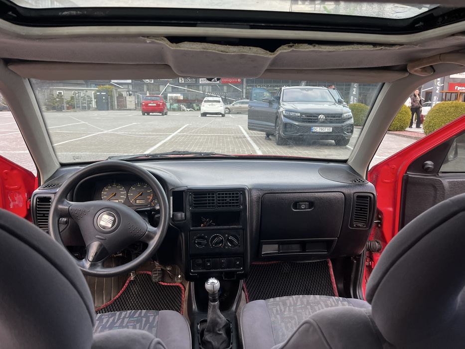 SEAT Cordoba 1.6 (1994)ОПИС