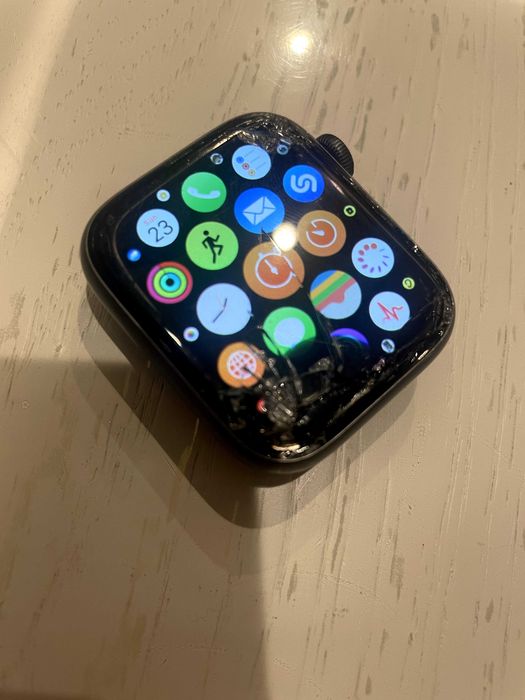 Apple Watch Series 4 44mm Uszkodzony ekran