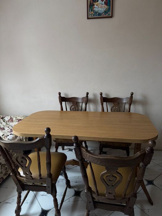 Стіл кухонний комплект