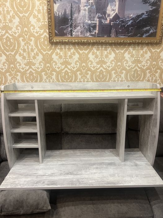 Навісний стіл компютерний