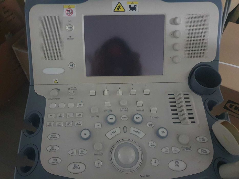 Ecografo TOSHIBA - Xario SSA-660A com sondas vaginal e convexa