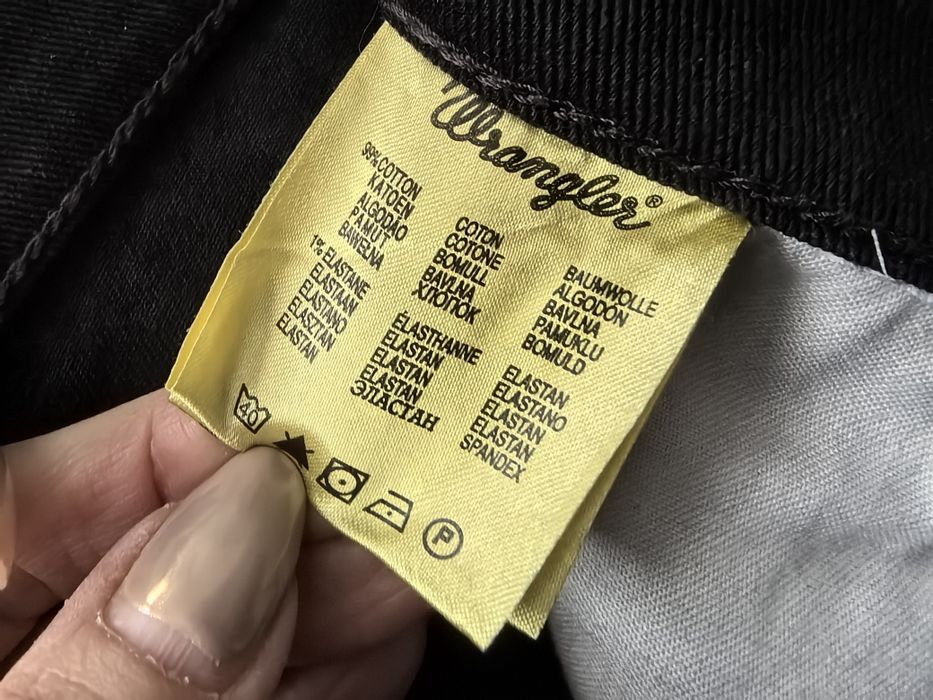Dżinsy męskie czarne marki Wrangler rozmiar W42 L 32
