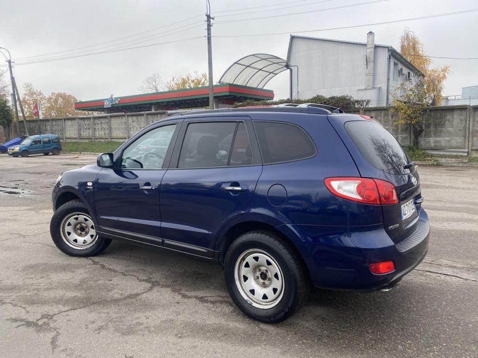 Продам машину для военного hyndai Santa-fe