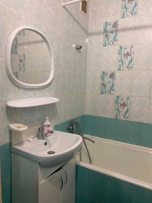 Продам 1-к квартиру Голосеєвський р-н  вул. Виставкова 12,  метро 16 хв пішки