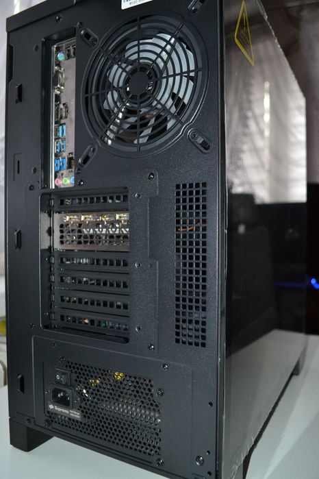 Komputer |  Ryzen 5 5500 / GTX 8GB / 32GB RAM / 500GB SSD / 1 TB HDD