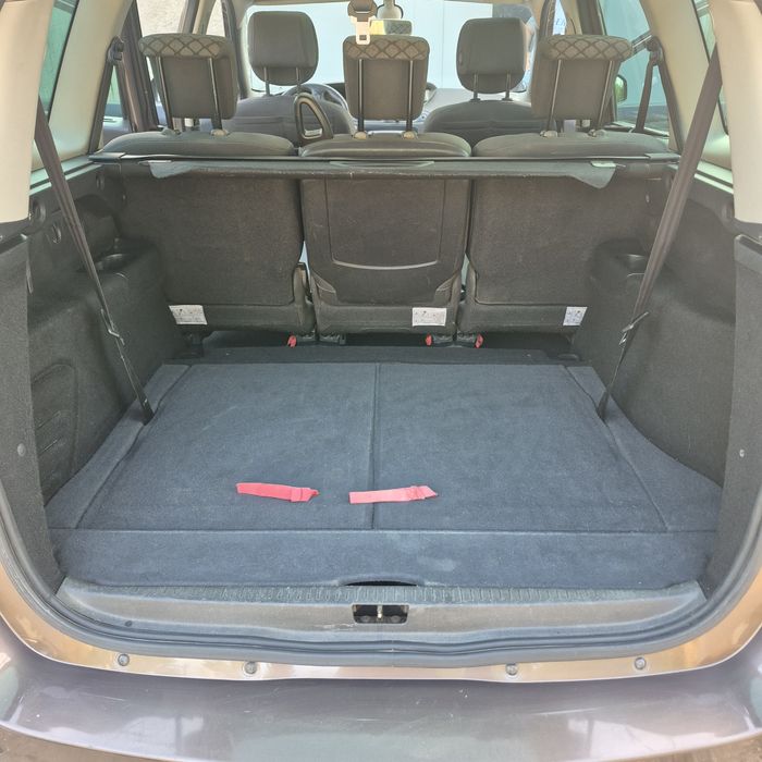 Продам Renault Scenic 2010