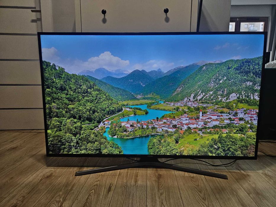 Telewizor  65'' Samsung Smart tv YT Netflix