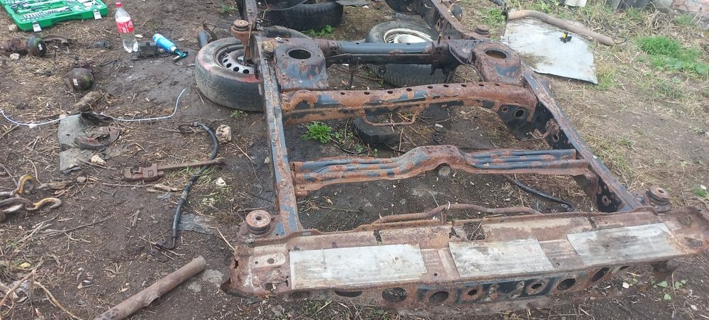 Рама  land cruiser 100