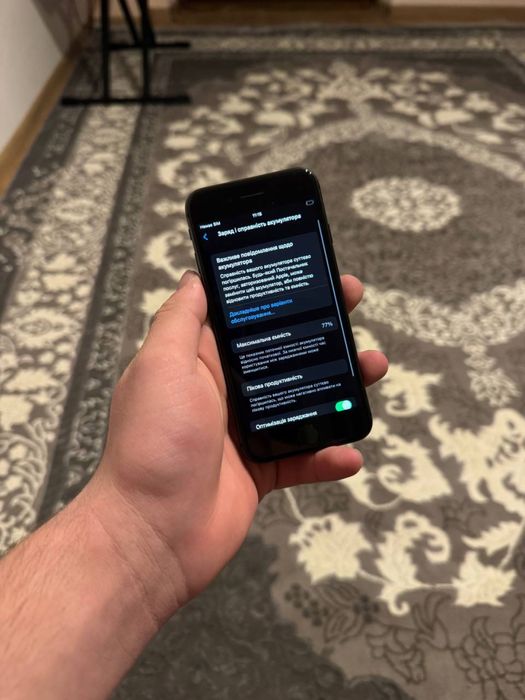 Iphone 8 хороший стан, батарея 77%