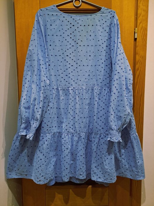 błękitna sukienka H&M 52 54 haft angielski
