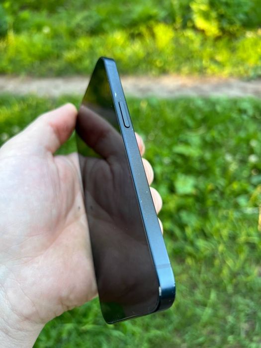 Продам iphone 13