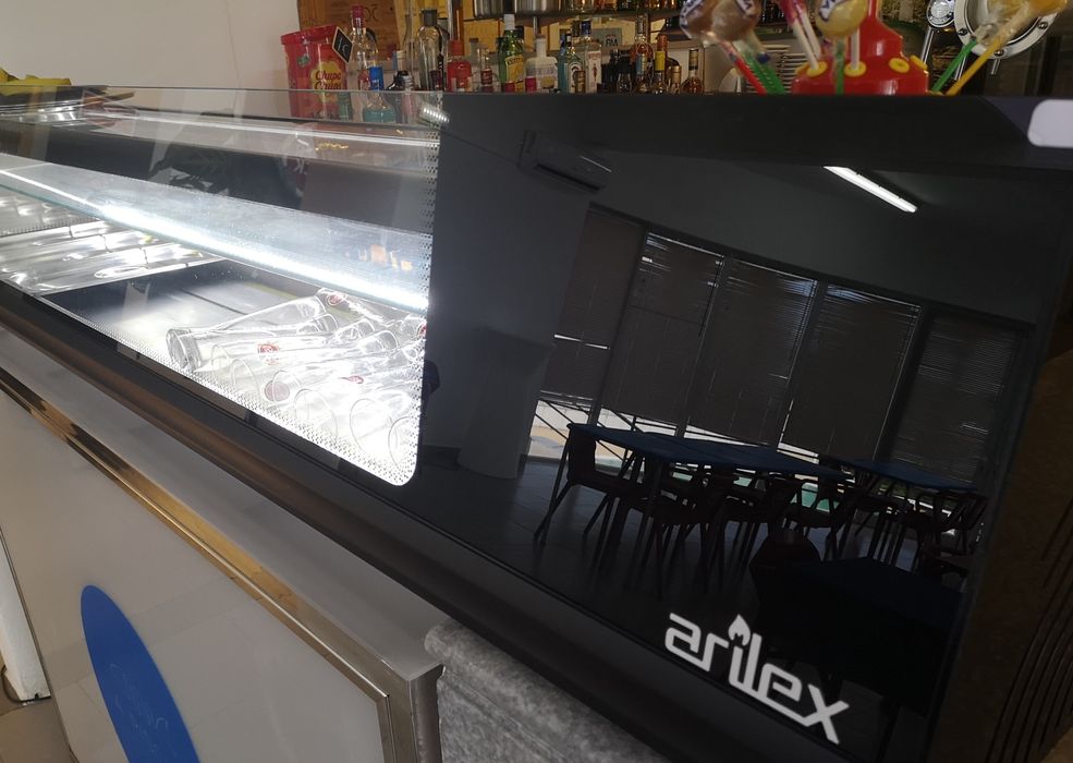 Vitrine de sushi ou tapas