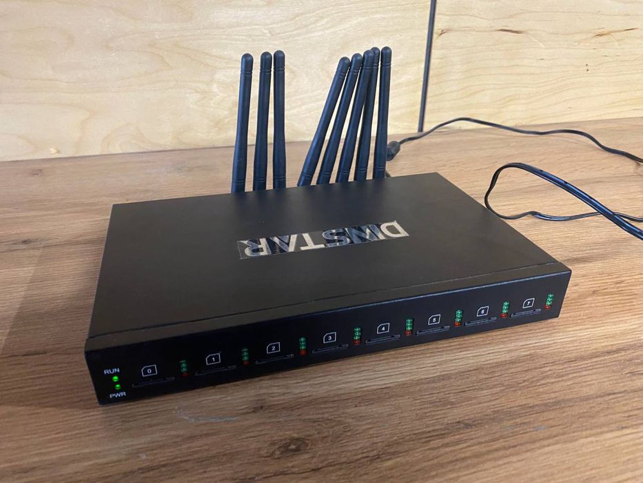 GSM-шлюз Dinstar DWG2000E-8G-B на 8 sim-карт