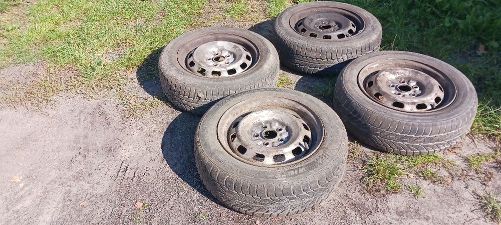 Sprzedam opony zimowe felgami stalowymi 14 cal