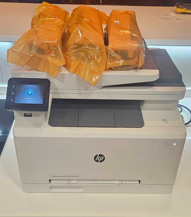 HP Color Laser mfp m277dw  com 3 Toners novos + 3 seminovos