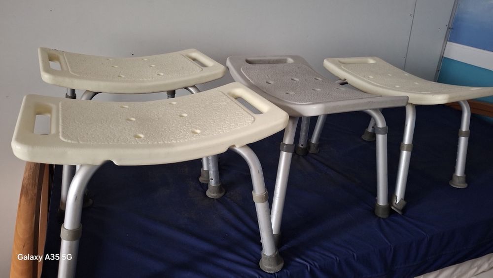 Vendo bancos para apoio a idosos