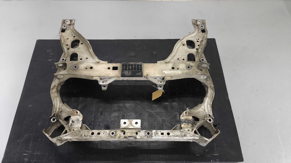 Charriot/Eixo Frontal BMW Serie 1 (E88) 123D