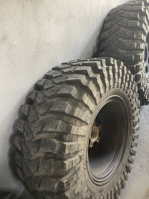 Pneus Maxxis 37 12.5 R17 Trepador