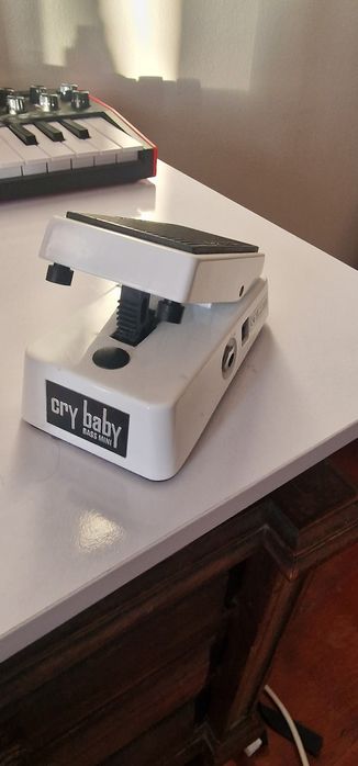 Cry baby mini wah bass
