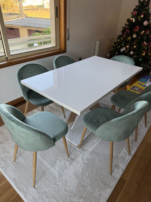 Mesa de sala de jantar branca lacada (como nova)