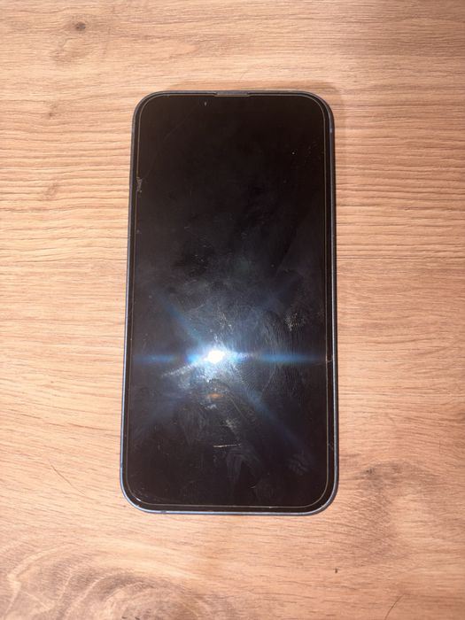Iphone 14 azul.