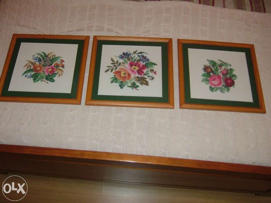 Conjunto quadros em ponto cruz encaixilhados