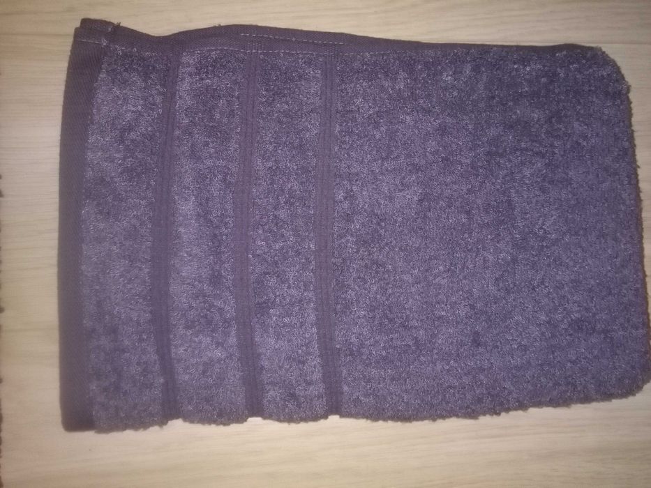 Ręcznik kąpielowy 70 x 140 - nowy