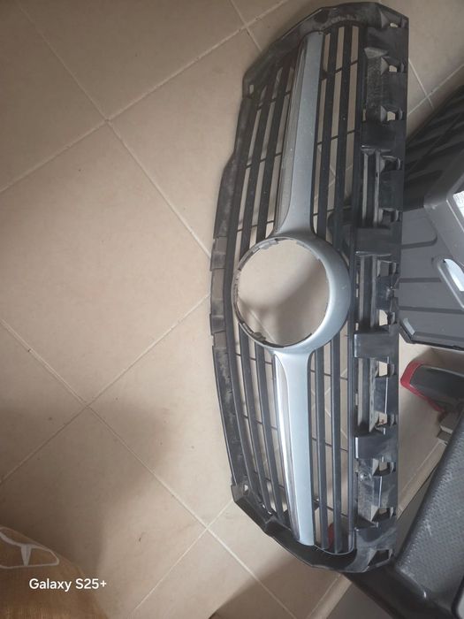 Grelha Mercedes CLA 220D