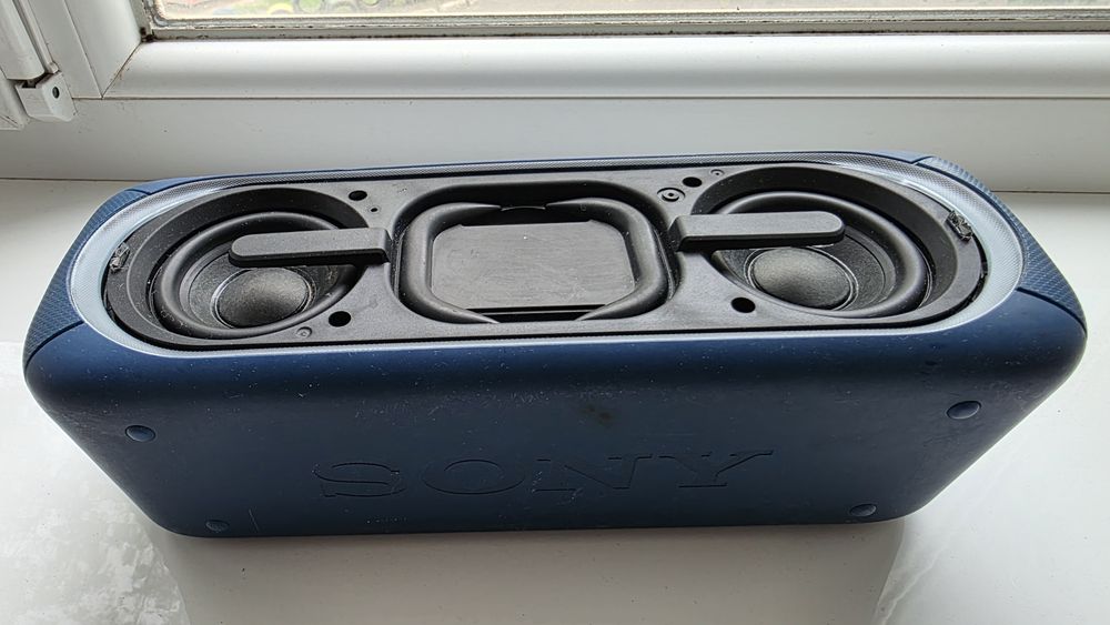 Колонка Sony srs xb40  сони блютуз