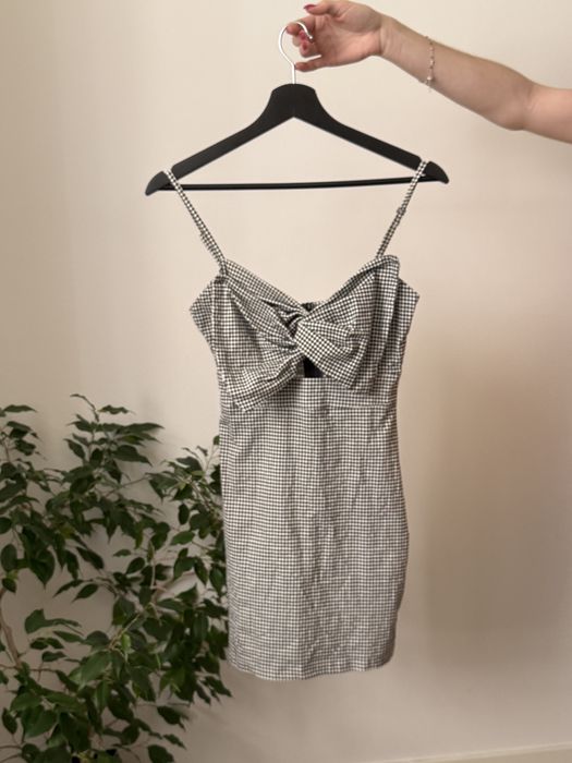 Sukienka czarno-biała