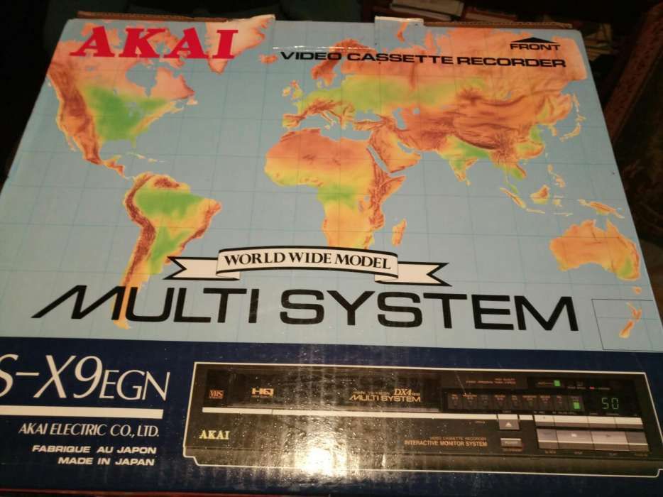 Видеомагнитофон Akai, Японія