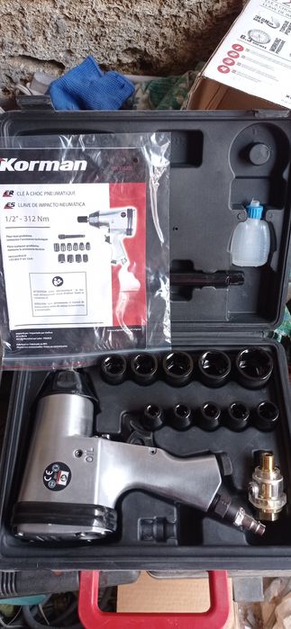 Фирмовый гайковерт