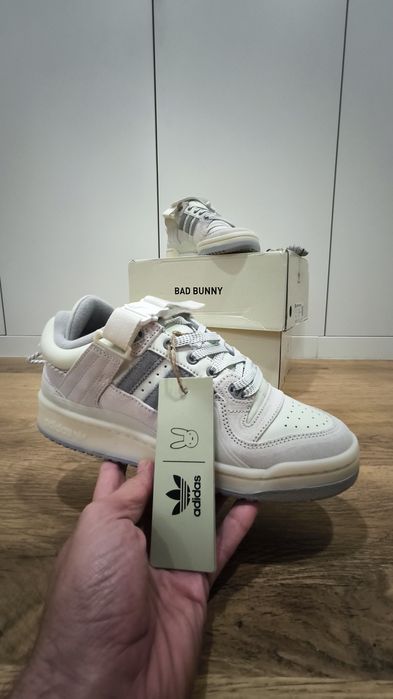 Sapatilhas Adidas x Bad Bunny