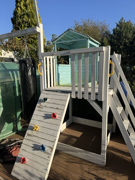 Domek drewniany dla dziecka