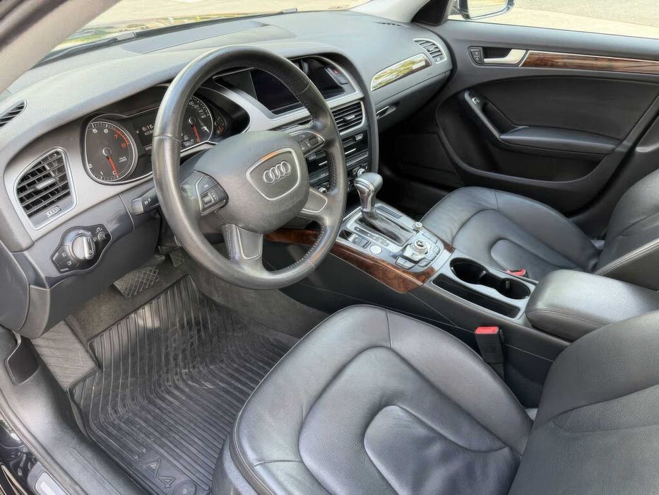 Audi A4 quattro Premium Plus      2014