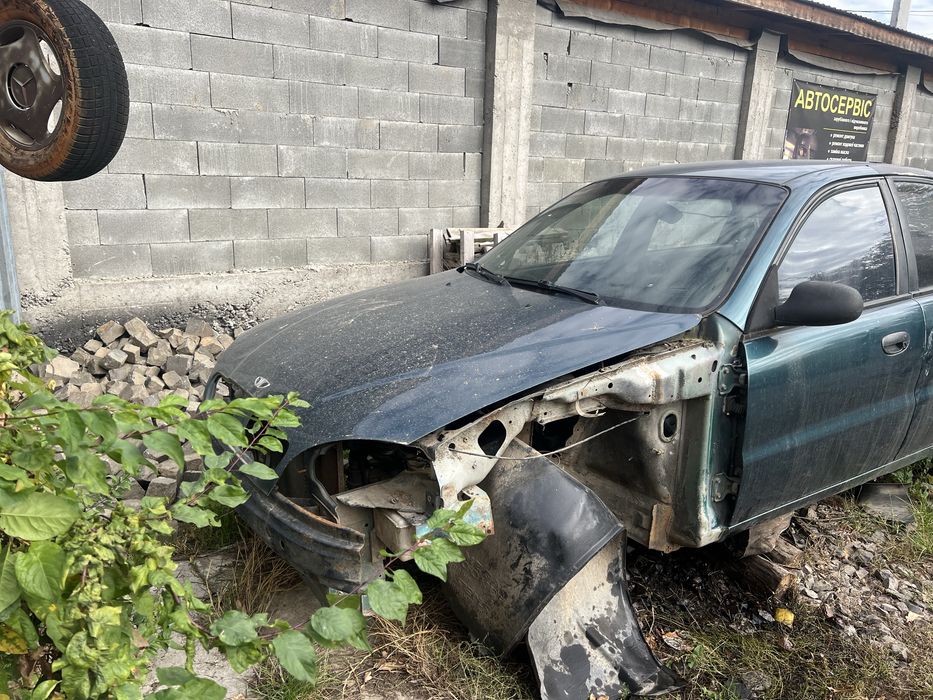 Дейво сенс кузов з документами