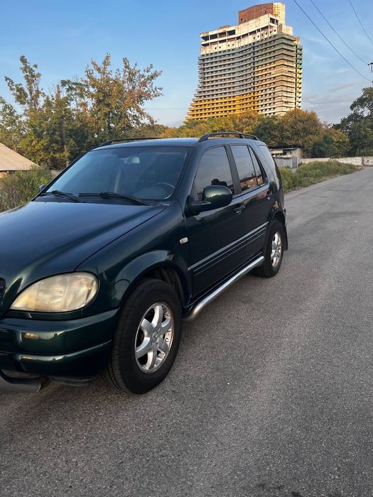 Mercedes-Benz ML 320 W163