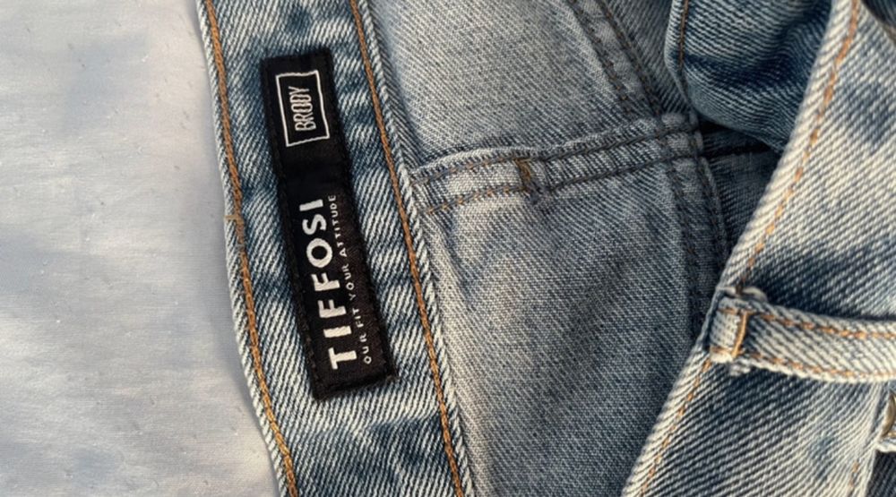 Calças de ganga, tamanho 38.