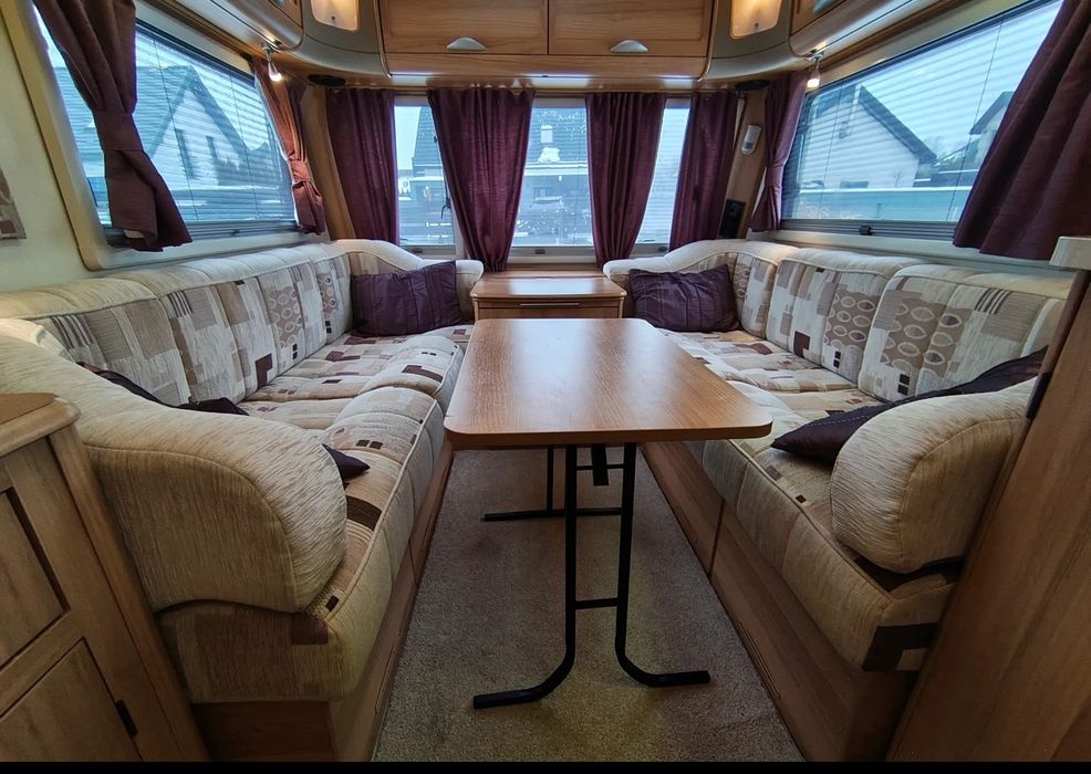 Причіп-дача Bailey Unicorn Seville